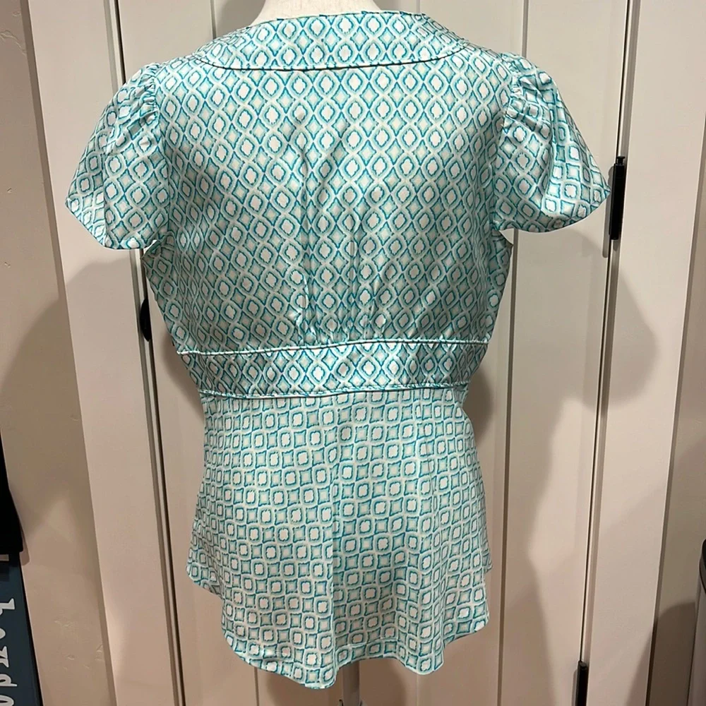 NWT BANANA REPUBLIC Geometric Silk Blouse - Picture 2 of 8
